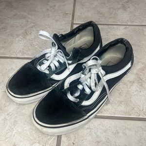 Vans shoes 👟 men’s size 6 women size 7.5